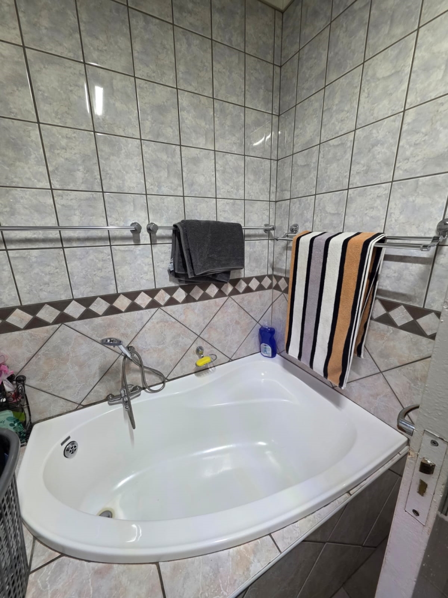 4 Bedroom Property for Sale in Sasolburg Ext 4 Free State